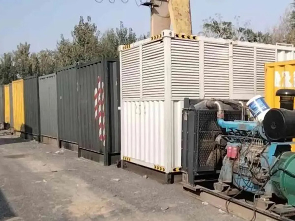 广西200KW柴油发电机机组每小时油耗是多少？